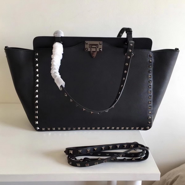 Valentino Garavani Rockstud Medium Trapeze Tote in Black Smooth Calfskin with Silver Hardwares Replica