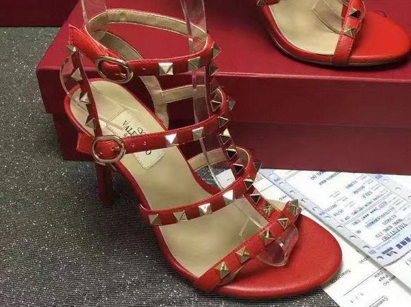 Valentino Garavani Rockstud Sandal in Red Calfskin For Sale