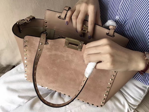 Valentino Garavani Rockstud Small Tote in Nude Calfskin and Suede For Sale