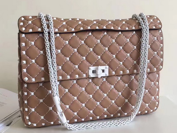 Valentino Garavani Rockstud Spike Chain Bag in Nude Soft Lambskin with White Hardwares For Sale