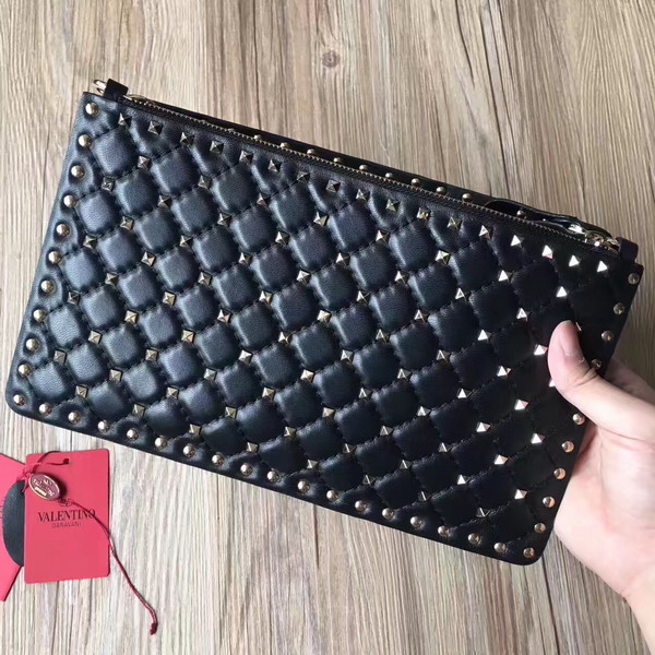 Valentino Garavani Rockstud Spike Clutch in Black Lambskin For Sale