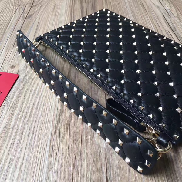 Valentino Garavani Rockstud Spike Clutch in Black Lambskin For Sale