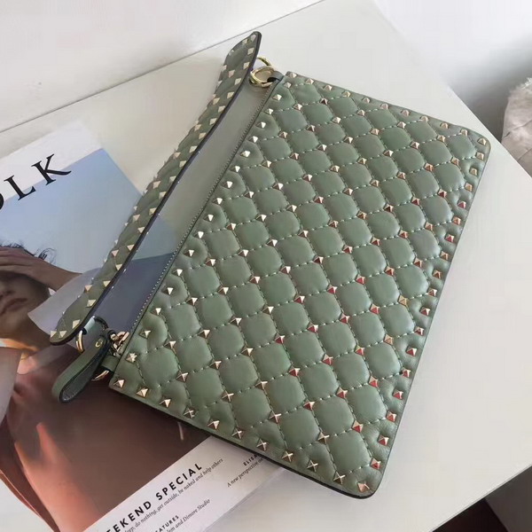 Valentino Garavani Rockstud Spike Clutch in Light Green Lambskin For Sale