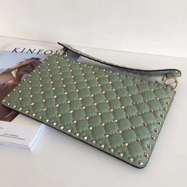 Valentino Garavani Rockstud Spike Clutch in Light Green Lambskin For Sale