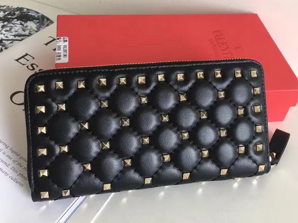 Valentino Garavani Rockstud Spike Zip Continental Wallet in Black Soft Lambskin Leather For Sale