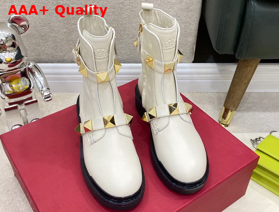 Valentino Garavani Roman Stud Calfskin Combat Boot 40 mm Light Ivory Replica