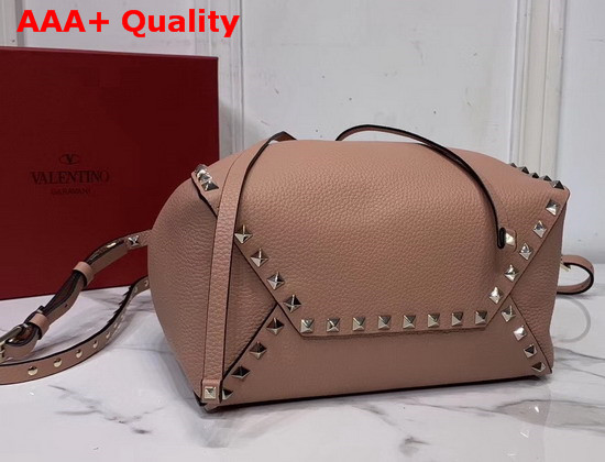 Valentino Garavani Small Rockstud Grainy Calfskin Bucket Bag in Poudre Replica