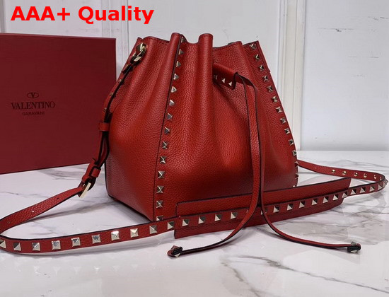 Valentino Garavani Small Rockstud Grainy Calfskin Bucket Bag in Red Replica