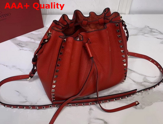 Valentino Garavani Small Rockstud Grainy Calfskin Bucket Bag in Red Replica