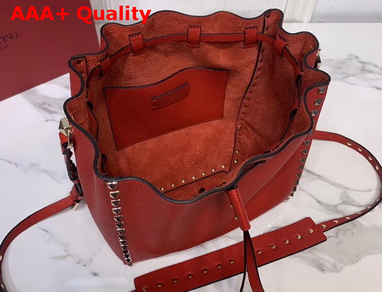 Valentino Garavani Small Rockstud Grainy Calfskin Bucket Bag in Red Replica