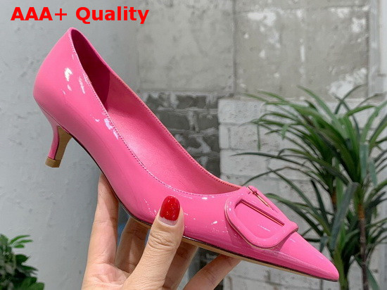 Valentino Vlogo Signature Patent Leather Pump in Pink Replica