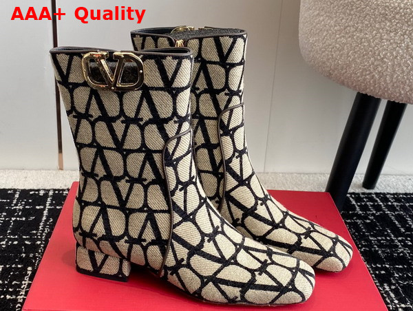 Valentino Vlogo Type Ankle Boot in Toile Iconographe 30mm Beige and Black Replica